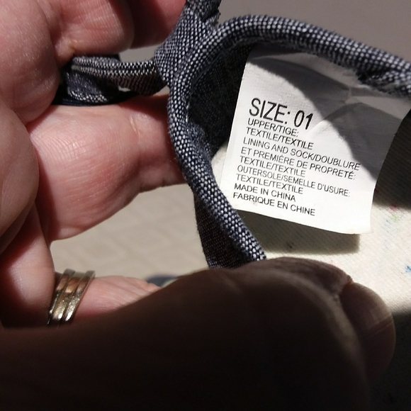 ⬇️ Gymboree chambray shoe with ankle strap - Picture 6 of 6